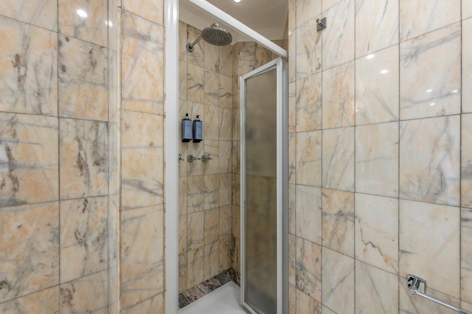 Milan Royal Suites - Duomo Santo Stefano Luaran gambar